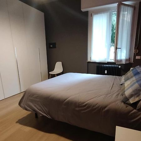 La Casa Di Anna, Appartamento Trilocale Con Balcone E Garage Brescia Exteriér fotografie